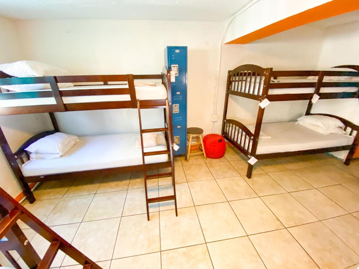 Ith Surf Hostel *