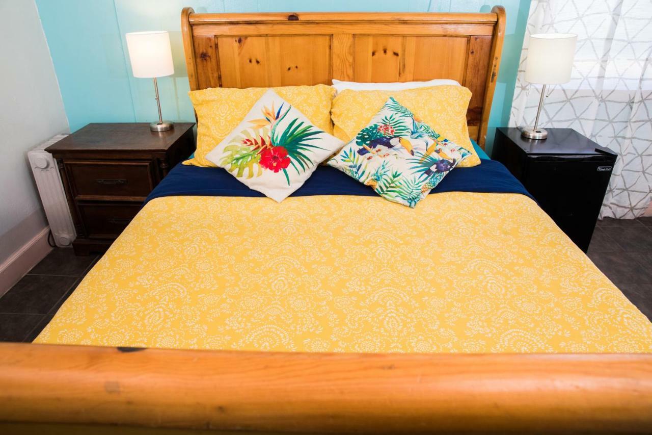 Hostal Ith Surf (adults Only)